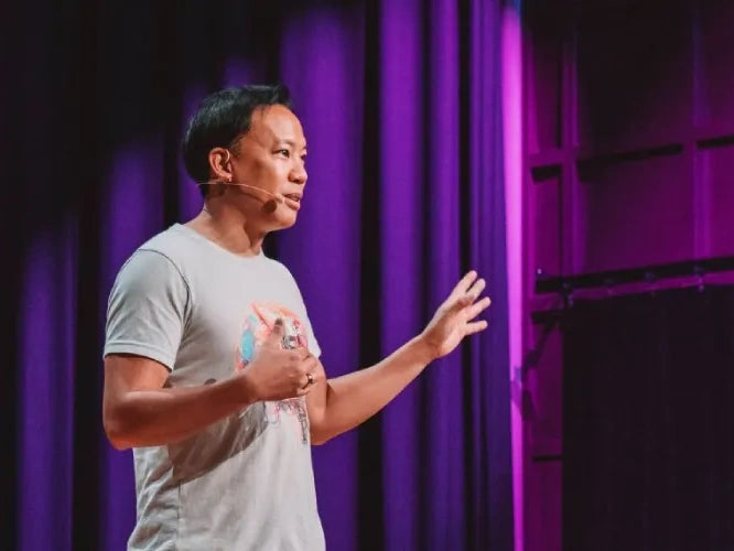 Jim Kwik speaking on stage